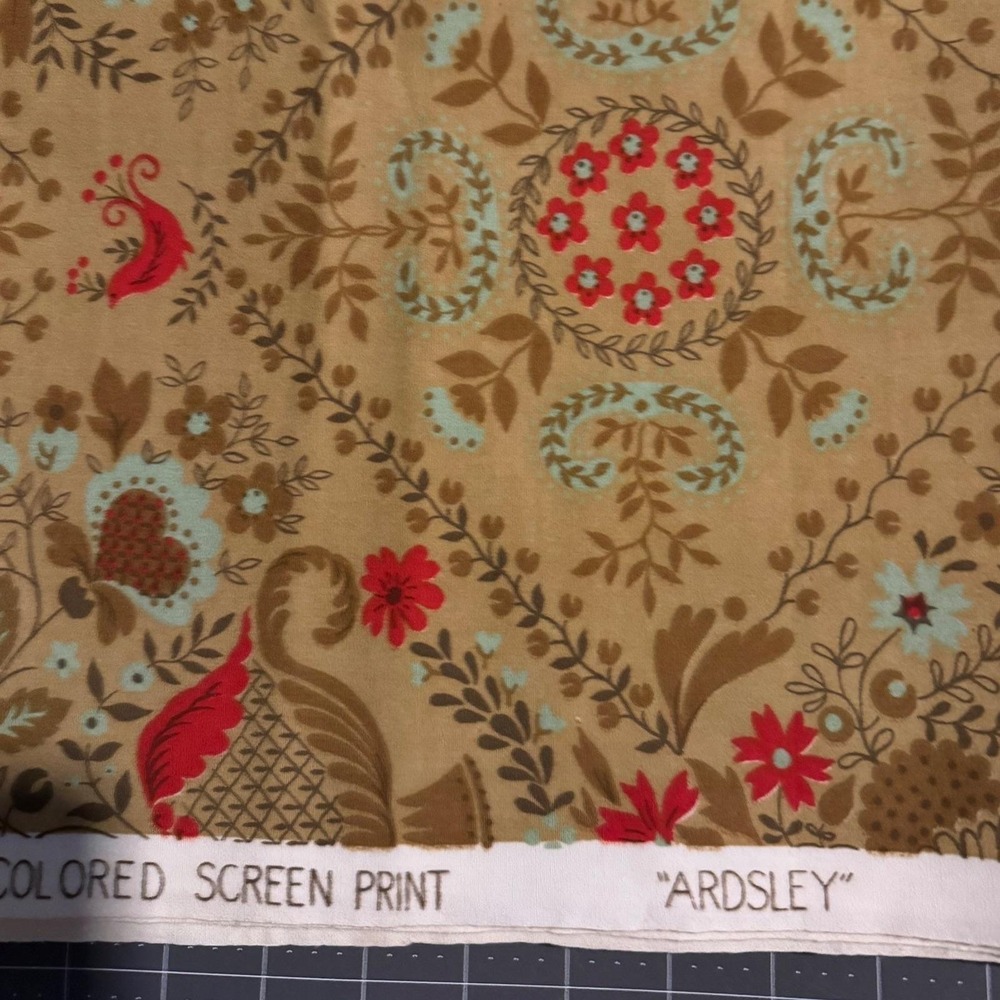 Vintage Ardsley Vat Colored Screen Print Fabric Floral Tan Red 1 yard
